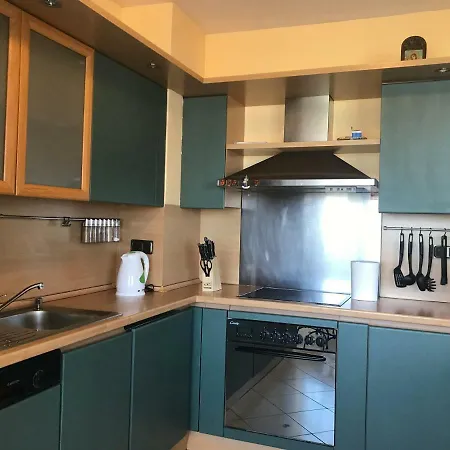 Extremely Spacious 3-bdr - Lozenec Area