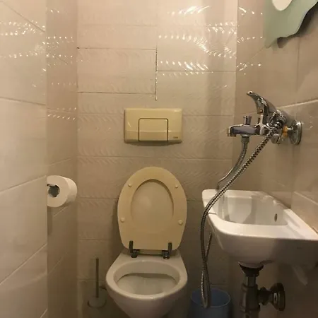 Extremely Spacious 3-bdr - Lozenec Area *